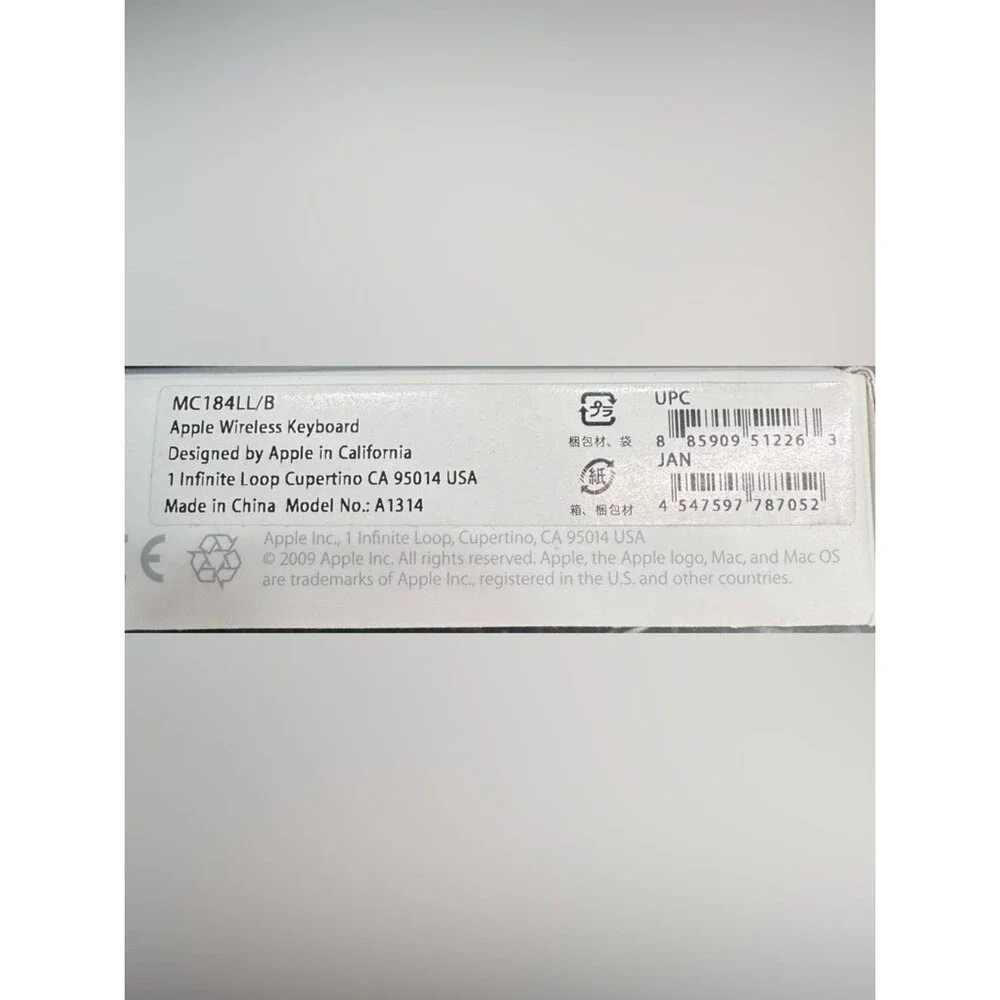 Apple Wireless Keyboard 1st Gen A1314 Bluetooth Aluminum Open Box
